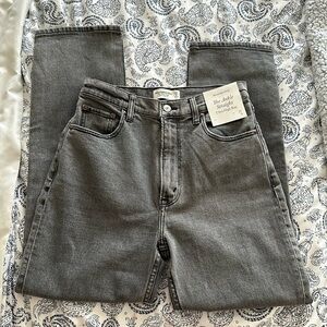 Ultra High Rise Ankle Straight Jean